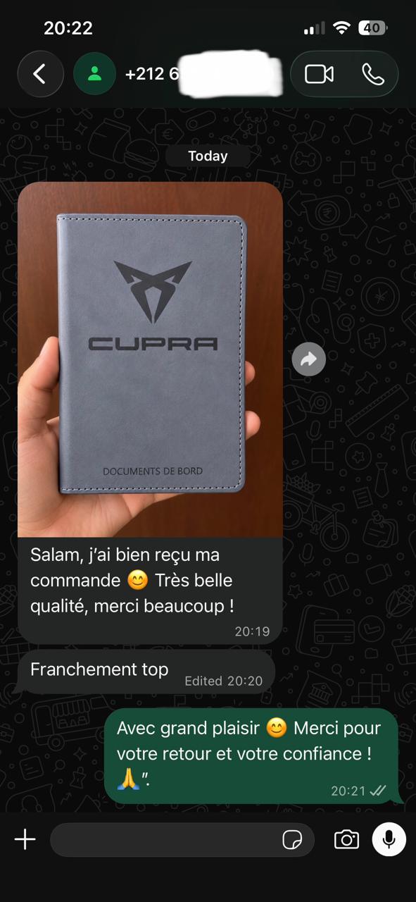 Capture WhatsApp d’un client montrant son étui Cupra reçu