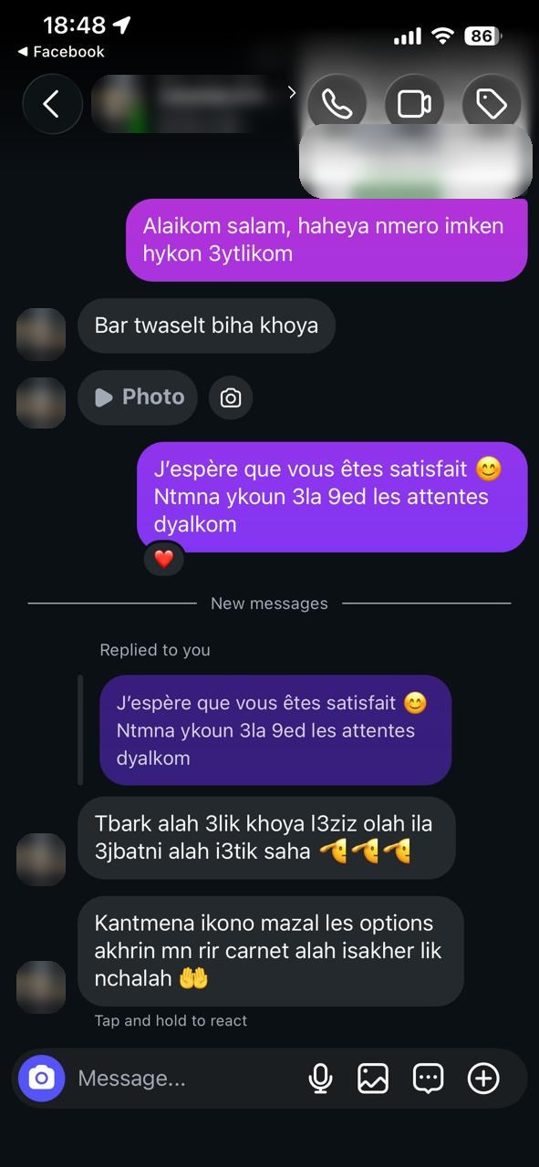 Capture Messenger d’un client qui remercie après avoir reçu son étui